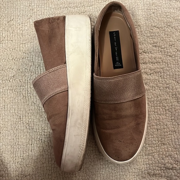 Mauve, suede platform Steven by Steve Madden shoes - Picture 2 of 3